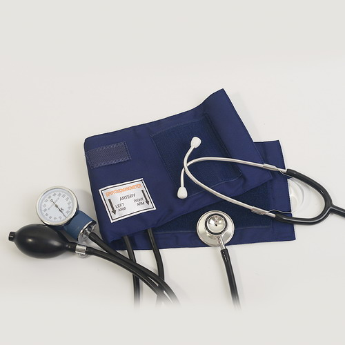 Aneroid Sphygmomanometer na May Wrap-Around Cuff