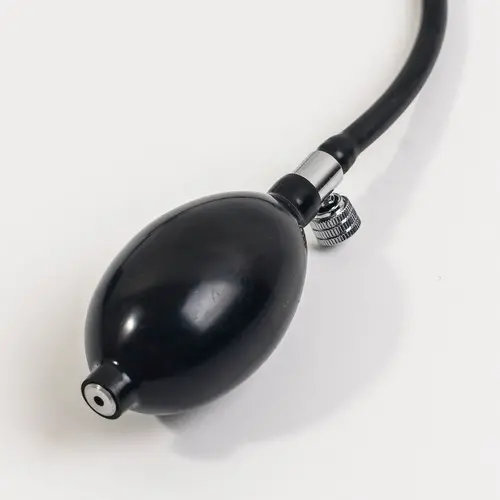 Sphygmomanom&egrave;tre an&eacute;ro&iuml;de de style horloge m&acirc;le avec st&eacute;thoscope