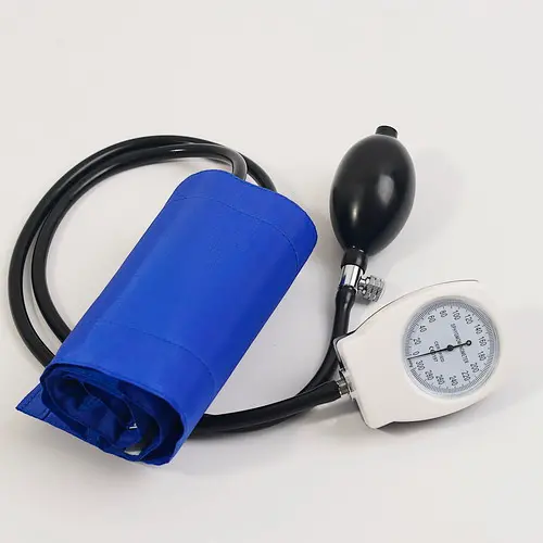 Male Clock Style Aneroid Sphygmomanometer With Stethoscope