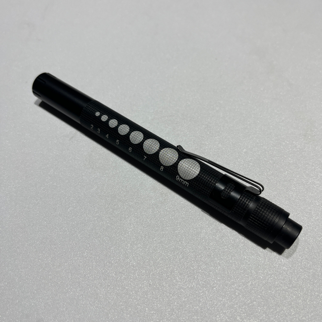 SW-PL47 معاطف للأطباء والممرضات الإسعافات الأولية شعلة جيب ضوء التشخيص Penlight سبائك الألومنيوم مصباح ليد جيب الطبية القلم ضوء مصباح يدوي