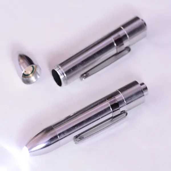 Linterna LED de aluminio econ&oacute;mica profesional SunnyWorld